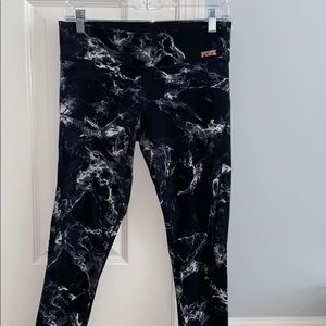 ✨PINK marble cropped ultimate pants✨